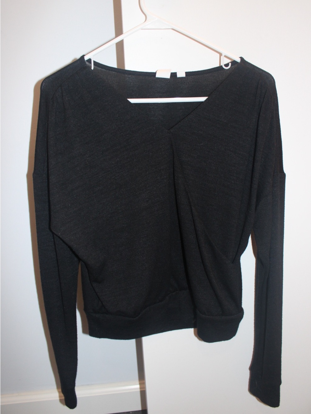 Gap Softspun Wrap Front Top XS Black V-Neck Long Sleeve